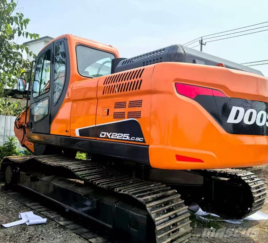 Doosan DX 225 LC Lánctalpas kotrók