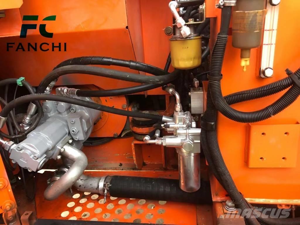 Hitachi ZX 60 Lánctalpas kotrók