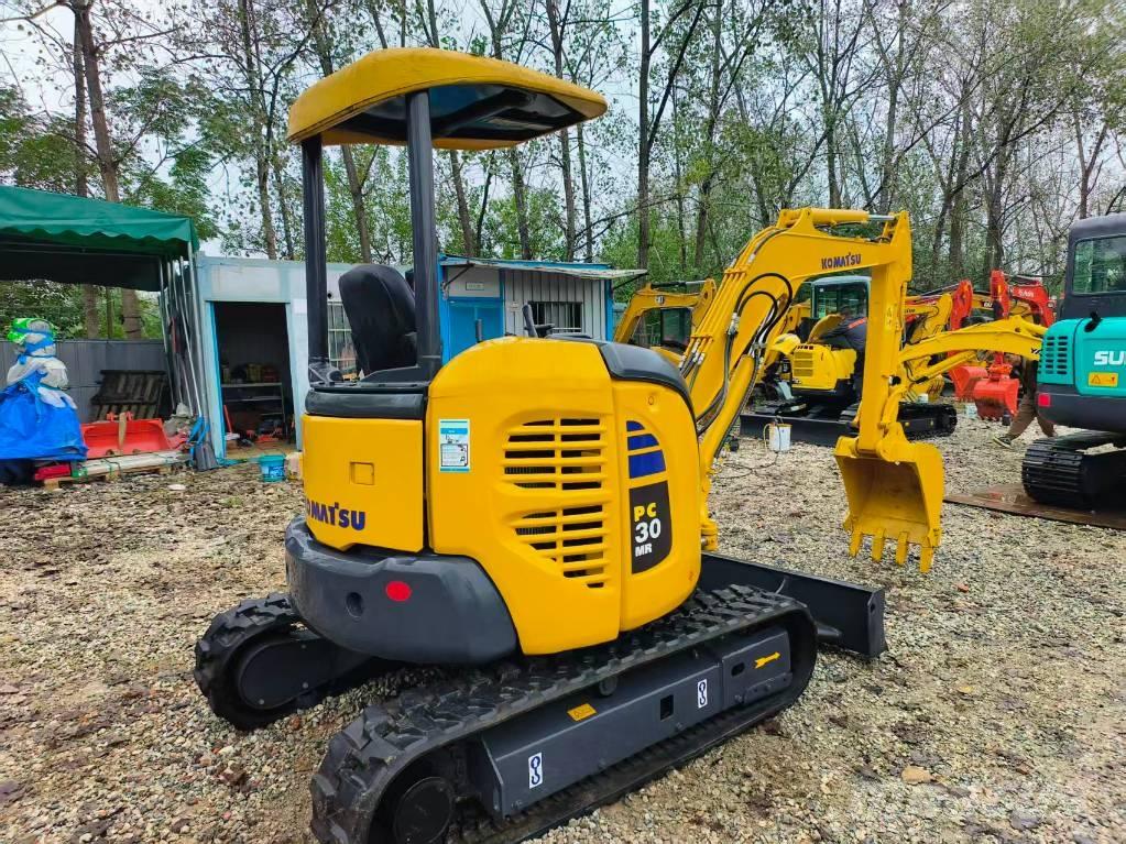 Komatsu PC 30 Mini kotrók < 7t
