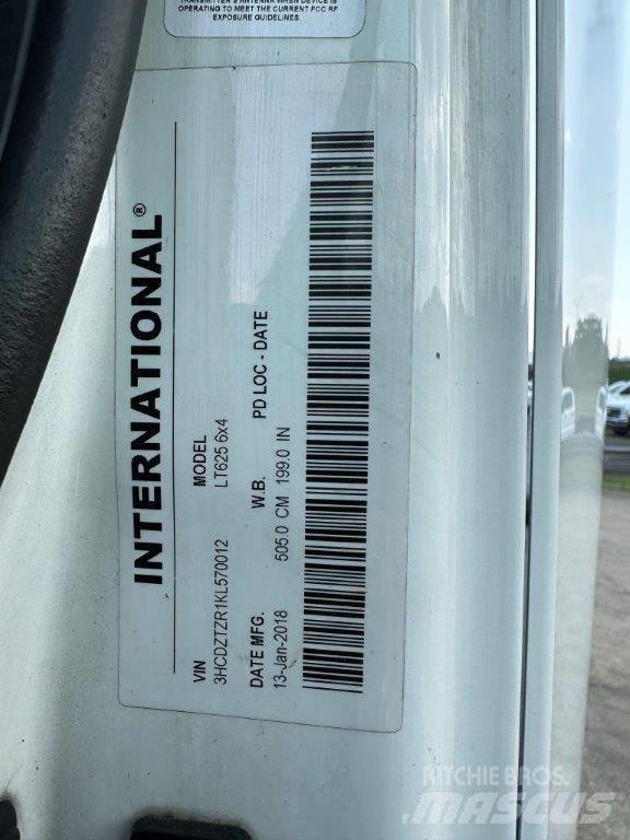 International LT Nyergesvontatók