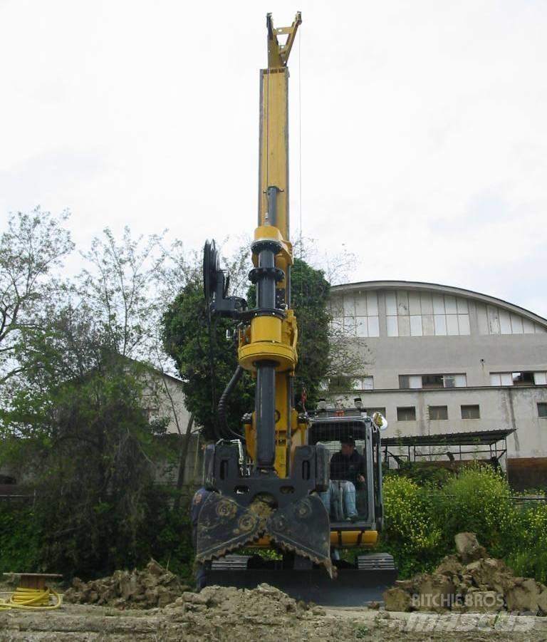 Tescar CF3 DW Vibrátoros cölöpverő