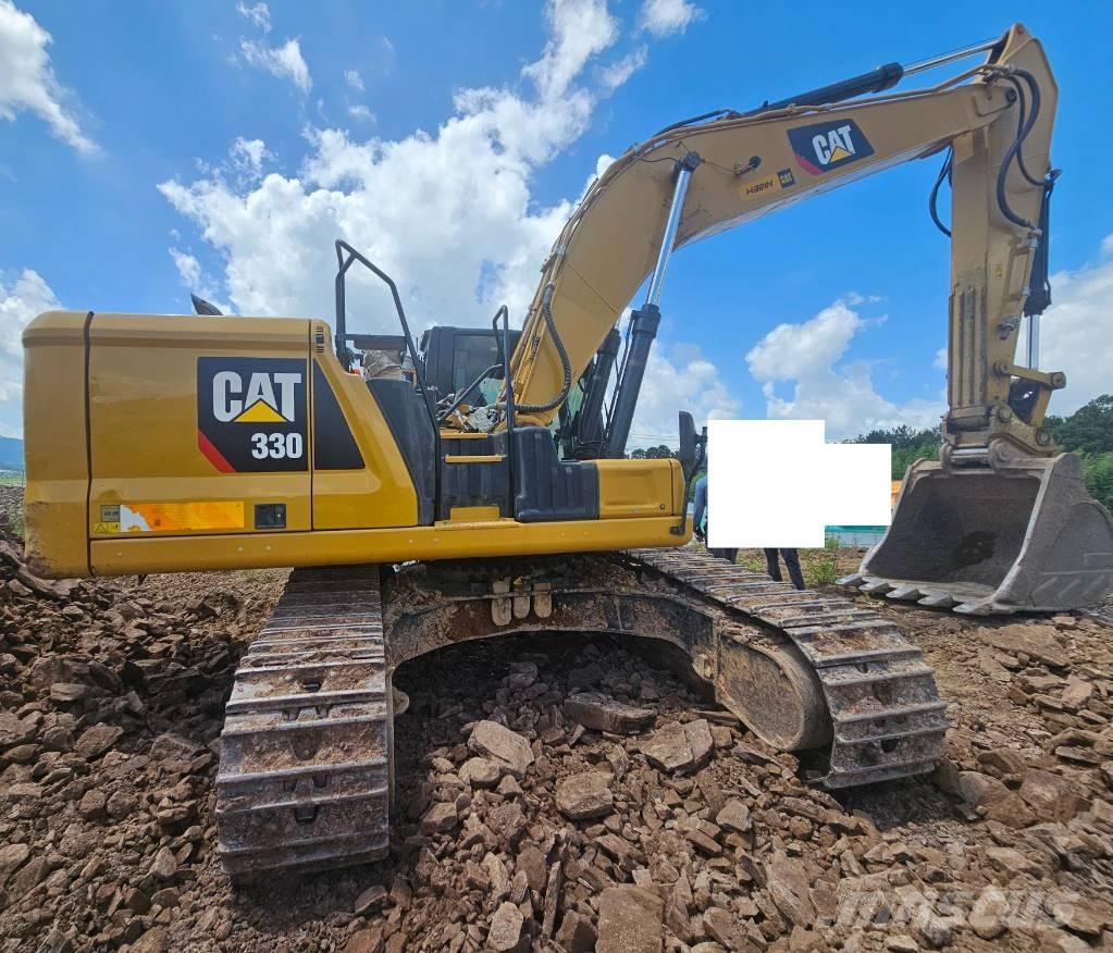 CAT 330 Lánctalpas kotrók