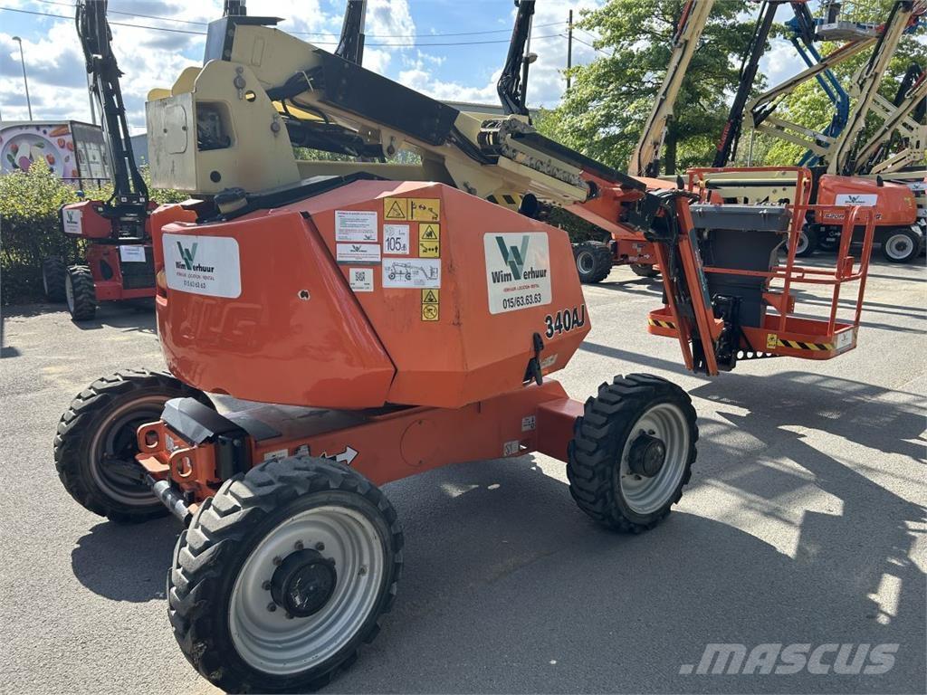 JLG 340AJ (4566) Karos emelők