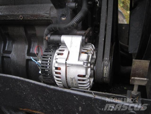 Valtra 8550 Traktorok