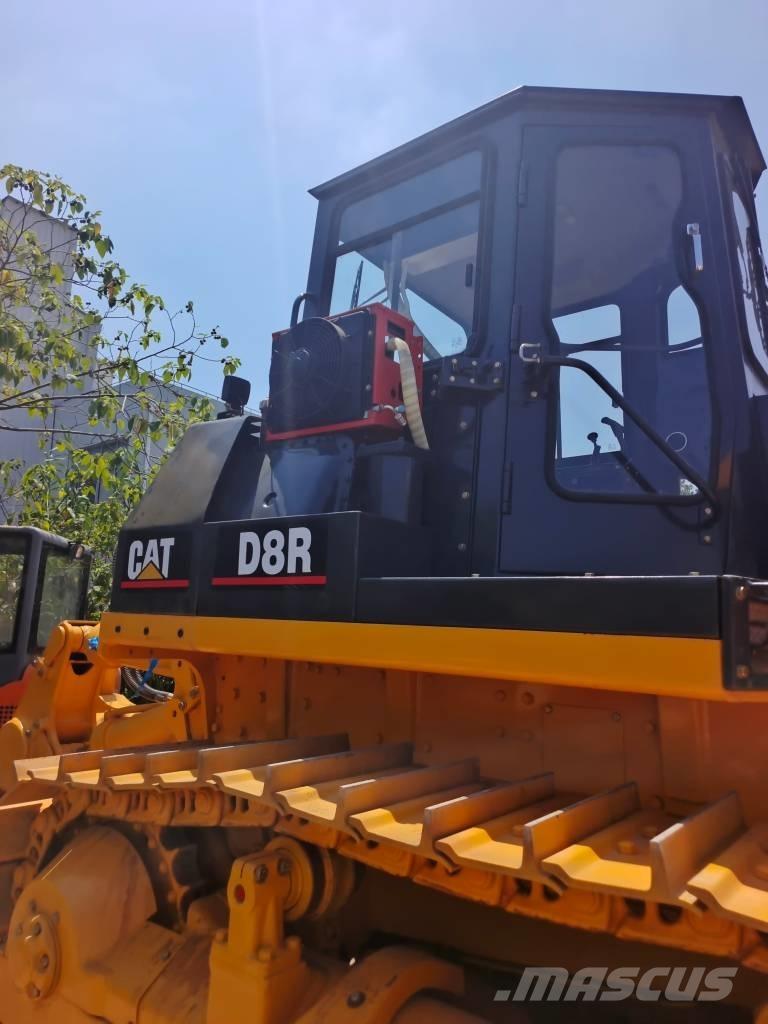 CAT D 8 R lánctalpas dózerek