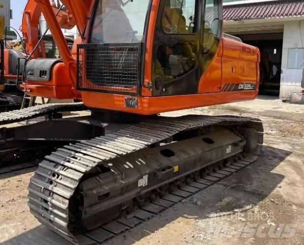 Doosan DX225LC Lánctalpas kotrók