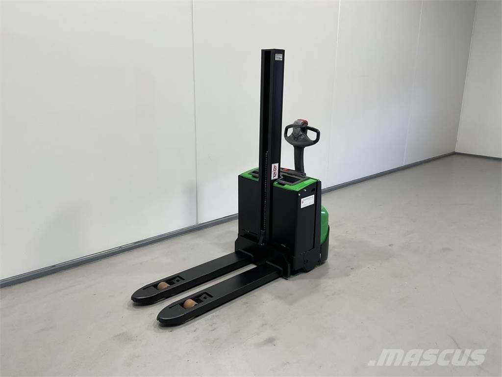 Cesab S208L Elektromos gyalogkíséretű targoncák