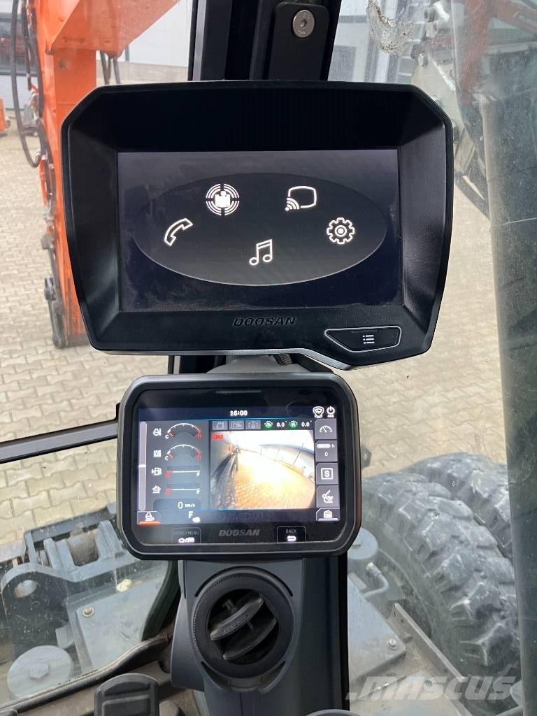 Doosan DX140W-7 Gumikerekes kotrók