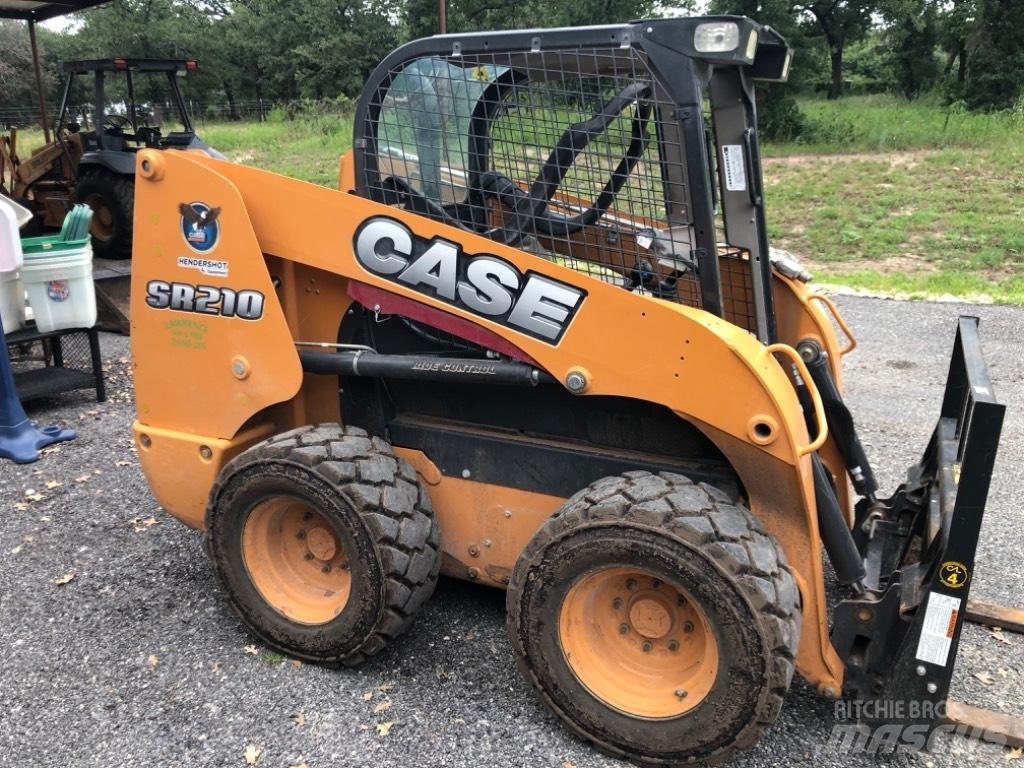 CASE SR 210 Kompaktrakodók