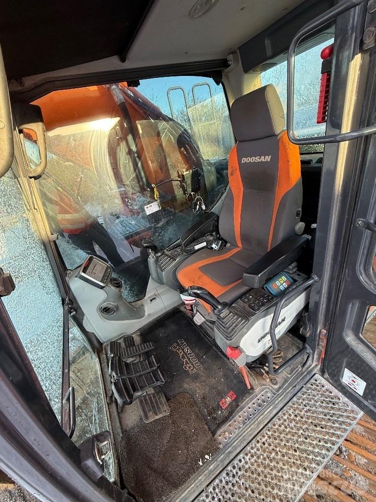 Doosan DX 300 lc 5 Lánctalpas kotrók