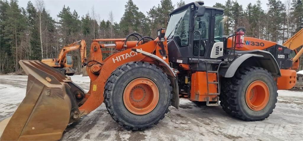 Hitachi ZW 330-5B Gumikerekes homlokrakodók