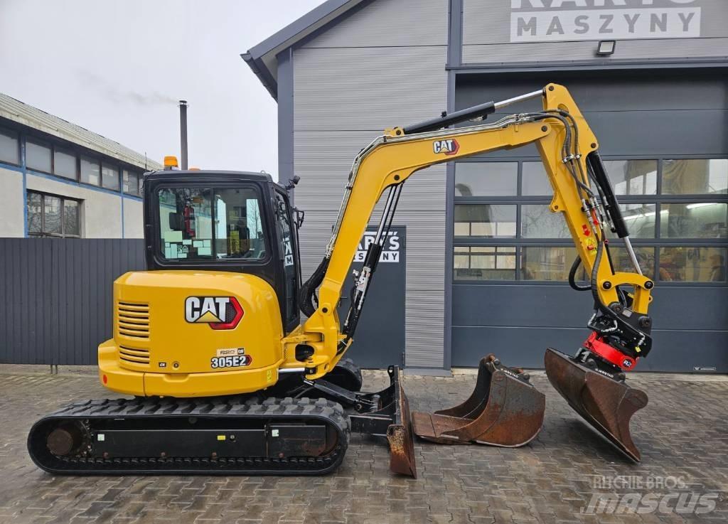 CAT 305 E2 Mini kotrók < 7t