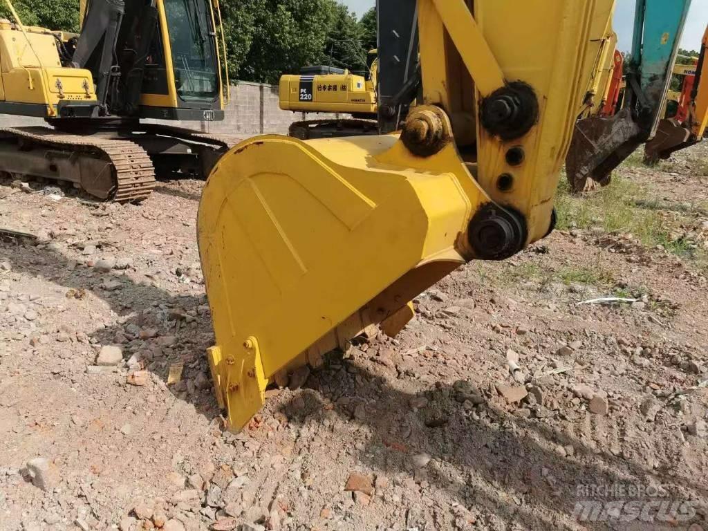 Komatsu PC 200 Lánctalpas kotrók