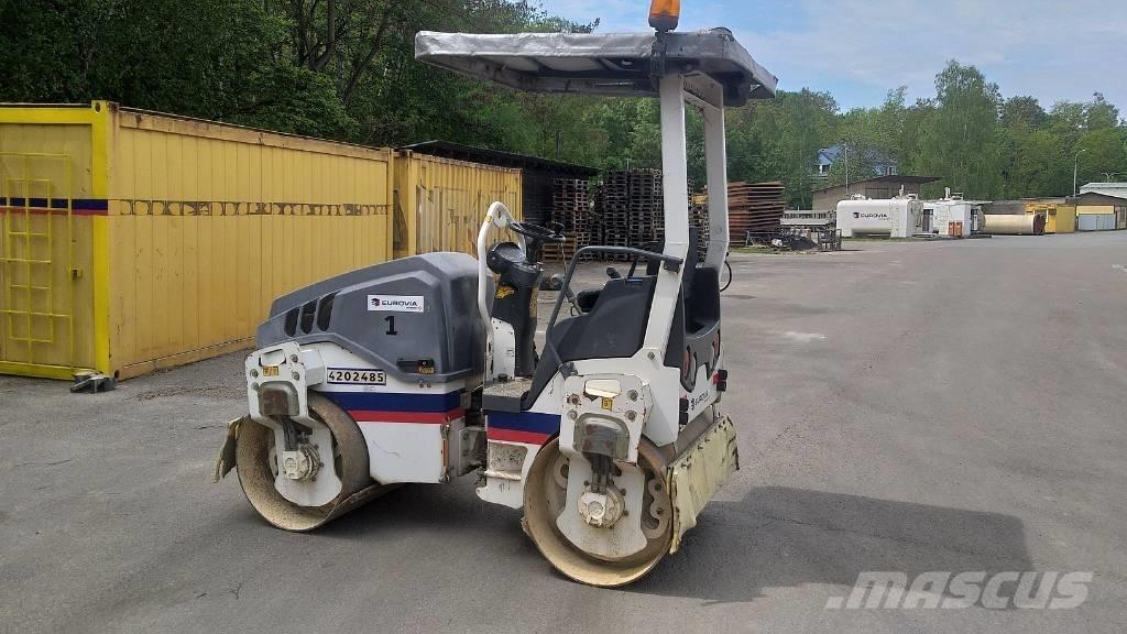Hamm HD 12 VV Ikerdobos hengerek