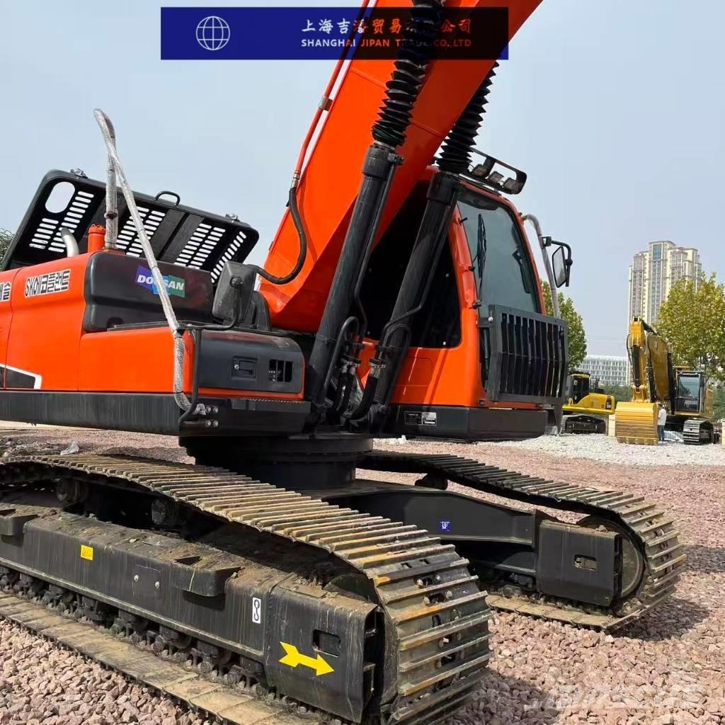 Doosan DX 225 Lánctalpas kotrók