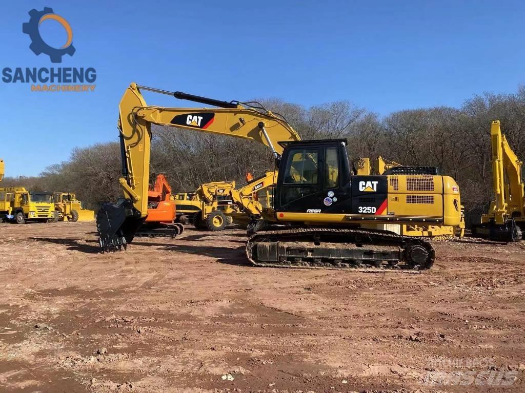 CAT 325 D Lánctalpas kotrók