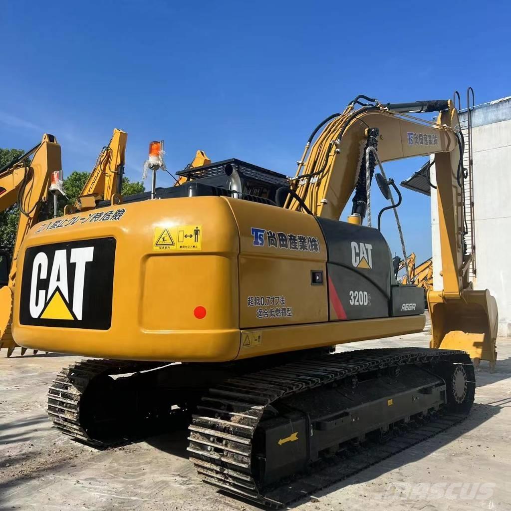 CAT 320d2 Közepes (midi) kotrók 7 t - 12 t