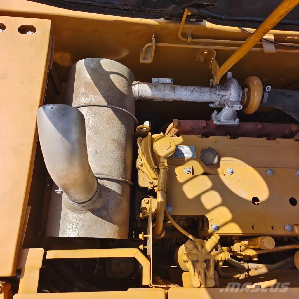 CAT 320D Lánctalpas kotrók