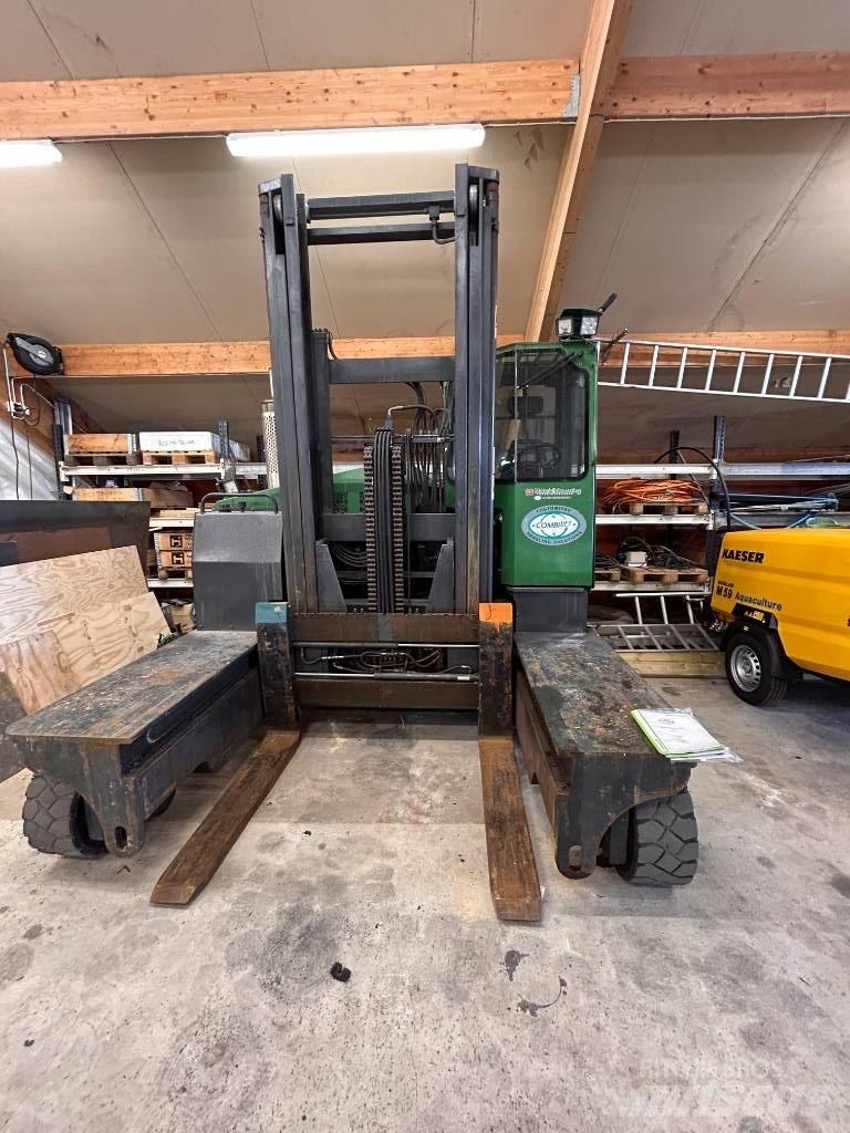 Combilift C 7000 Tolóoszlopos négyutas targonca