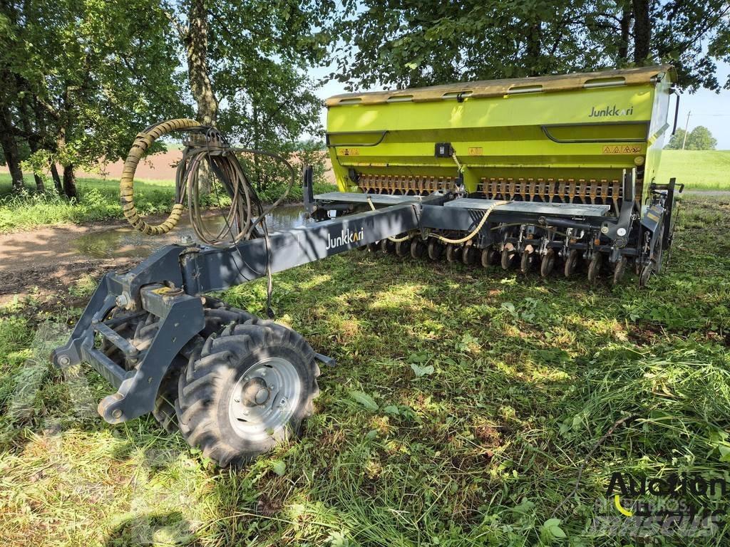 Junkkari M400 Plus Vetőgépek