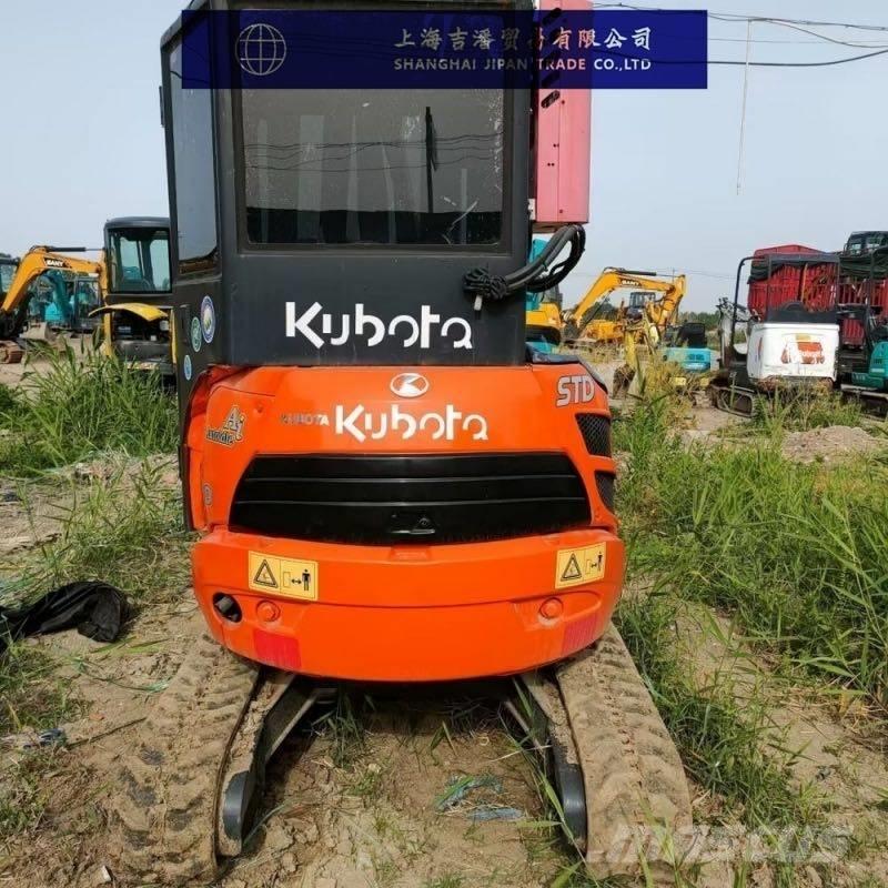 Kubota U 20 Lánctalpas kotrók