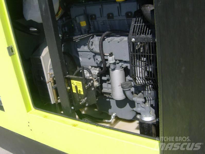 Pramac GSW110 Fénytornyok