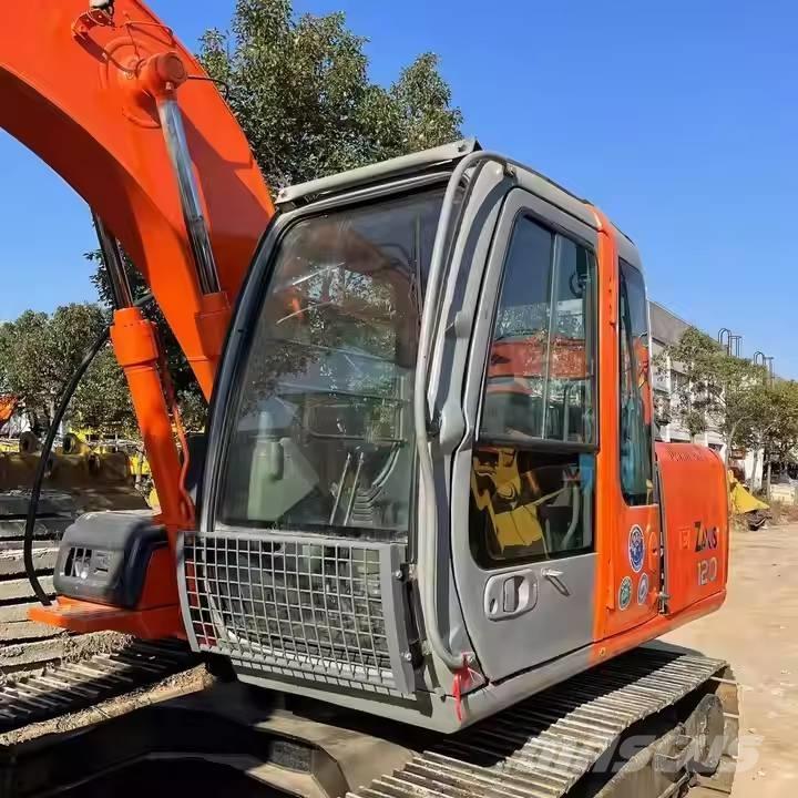 Hitachi ZX120 Lánctalpas kotrók
