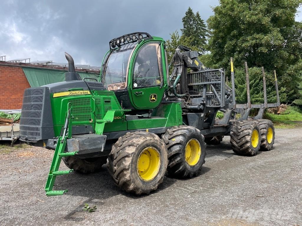 John Deere 1210 G Kihordók