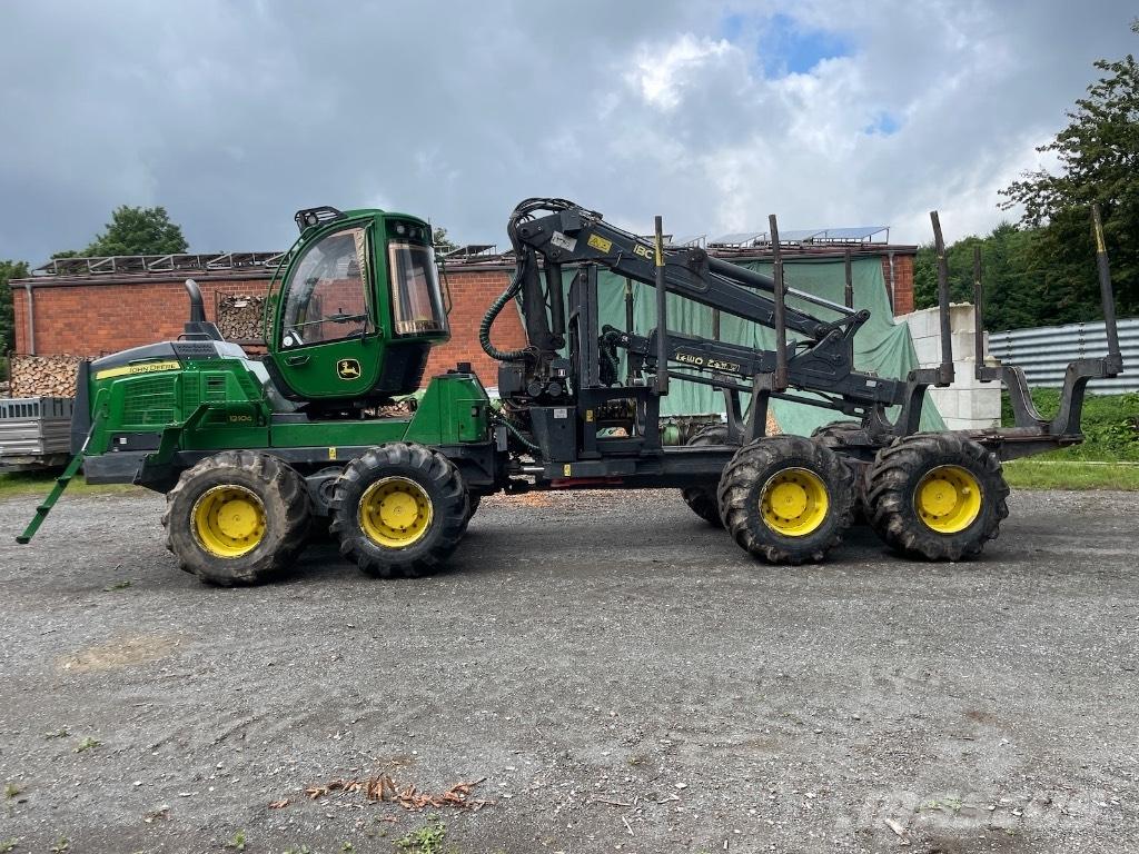 John Deere 1210 G Kihordók