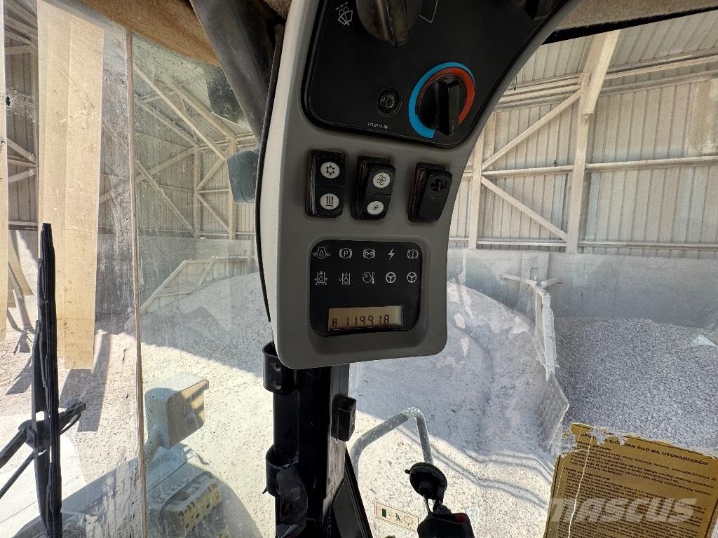 CAT 950 H Gumikerekes homlokrakodók