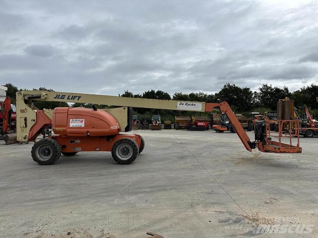 JLG 800AJ Karos emelők