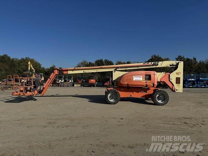 JLG 800AJ Karos emelők