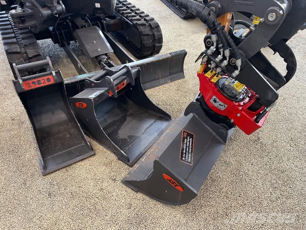 CASE CX 19 D Mini kotrók < 7t