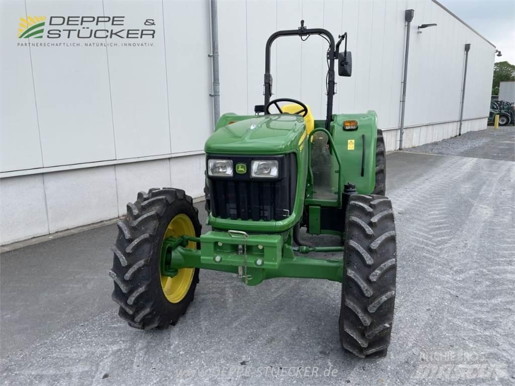 John Deere 5055E Traktorok