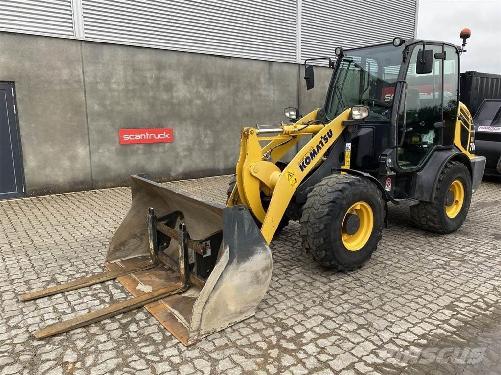 Komatsu WA70M-8EO Univerzális rakodók