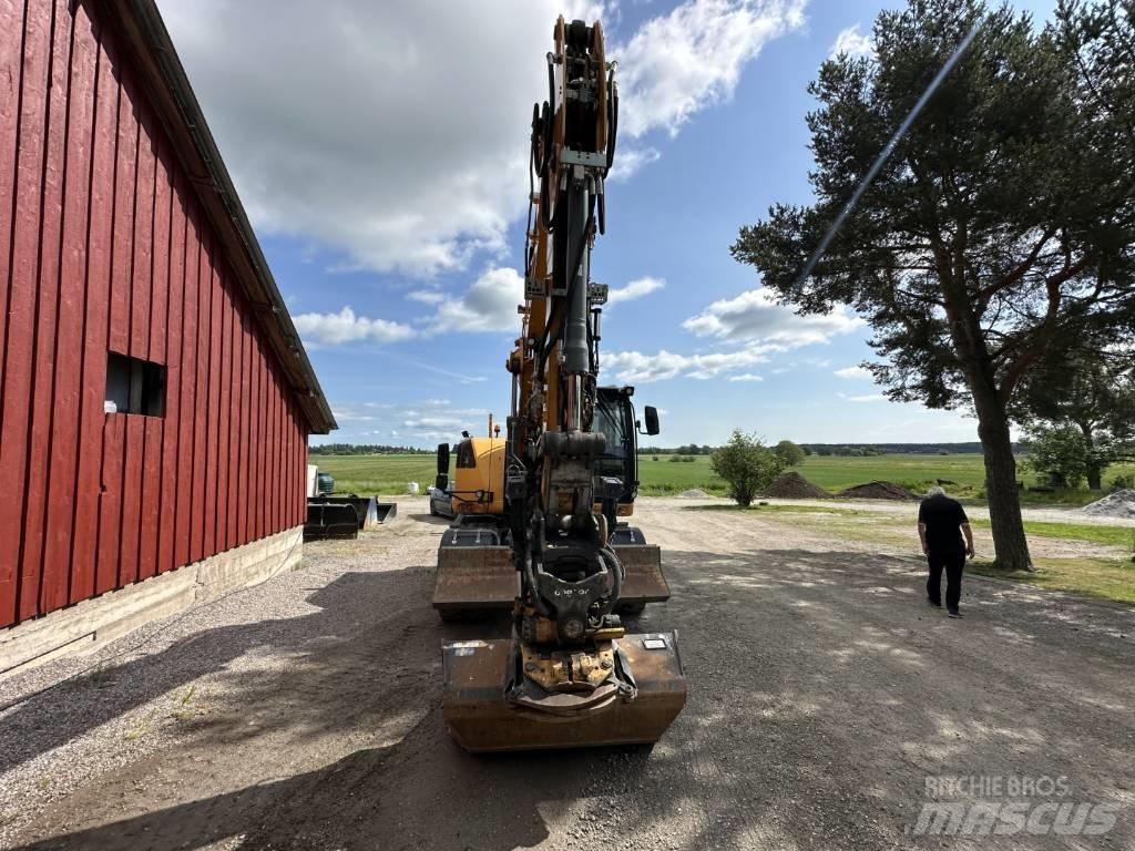 Liebherr A 916 Gumikerekes kotrók