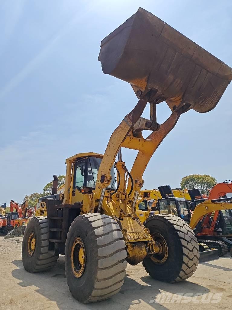 Komatsu WA 500 Gumikerekes homlokrakodók