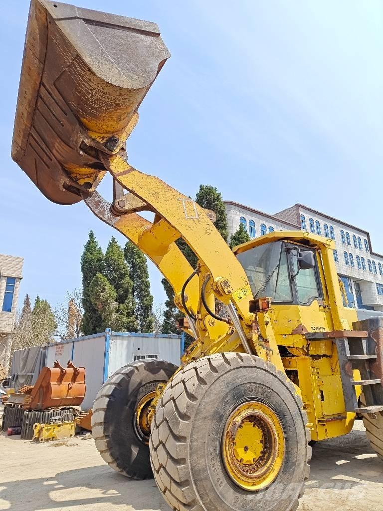 Komatsu WA 500 Gumikerekes homlokrakodók
