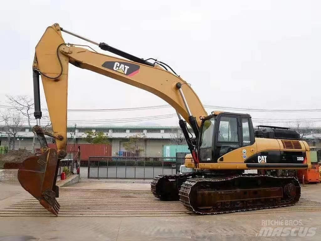 CAT 330 D Lánctalpas kotrók
