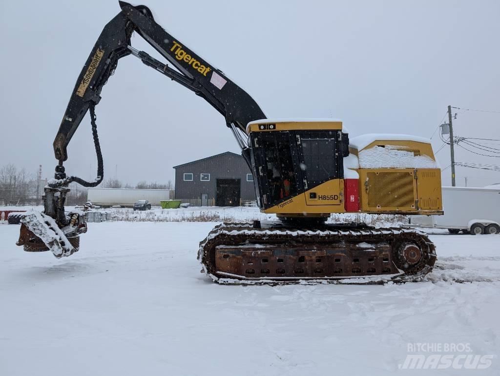 Tigercat 855D Betakarítók