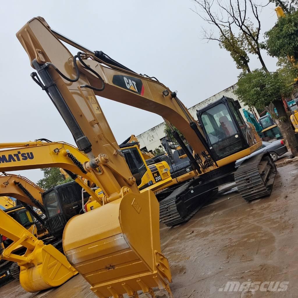 CAT 320 D L Lánctalpas kotrók