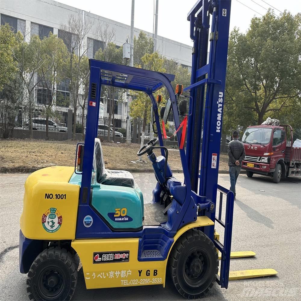 Komatsu FD30-14 Dízel targoncák