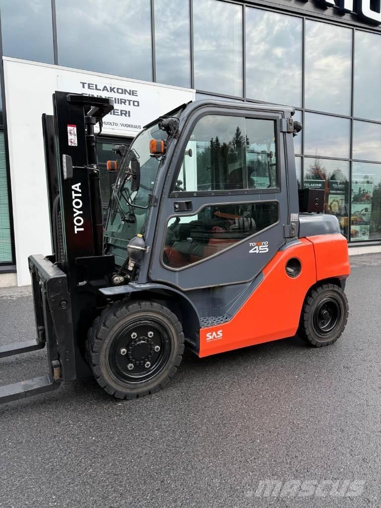 Toyota 40-8 FD 40 N Dízel targoncák