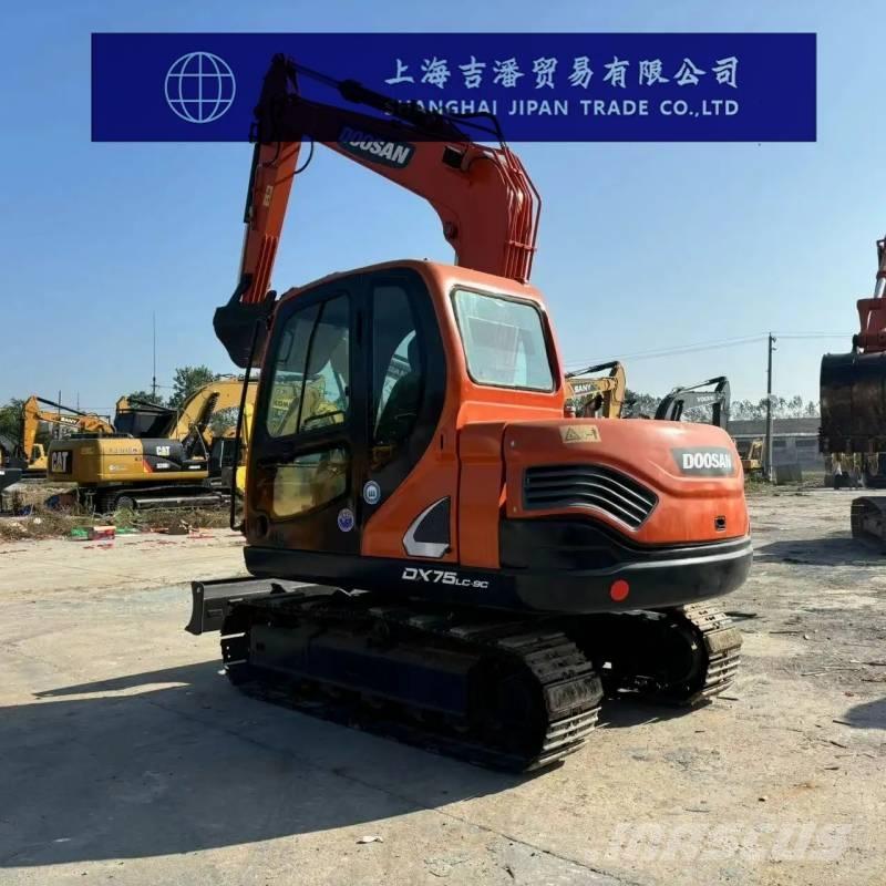 Doosan DX 75 Lánctalpas kotrók