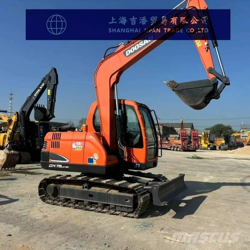 Doosan DX 75 Lánctalpas kotrók