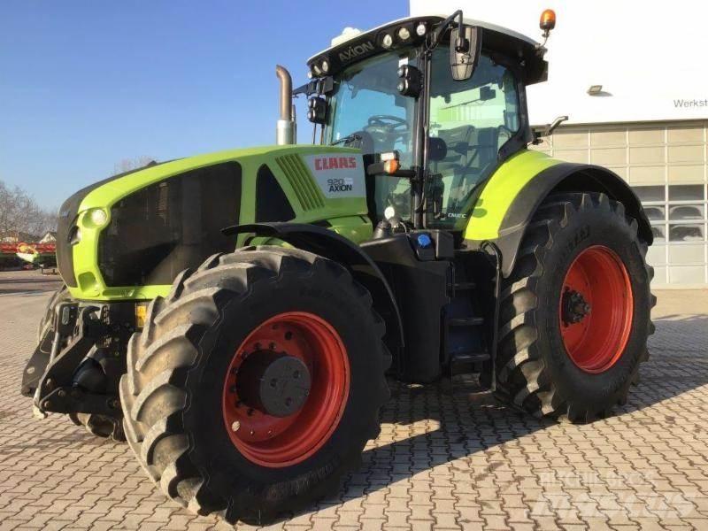 CLAAS AXION 920 Traktorok