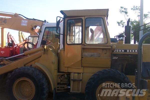 John Deere 544 BJ Gumikerekes homlokrakodók