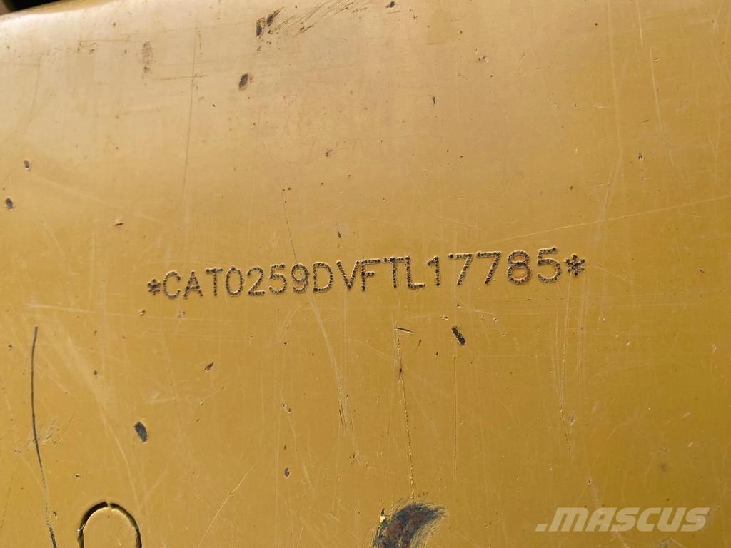 CAT 259D NVT Lánctalpas homlokrakodók