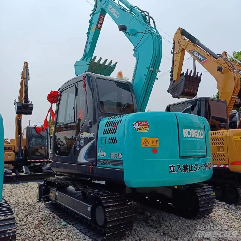Kobelco SK 75 Lánctalpas kotrók