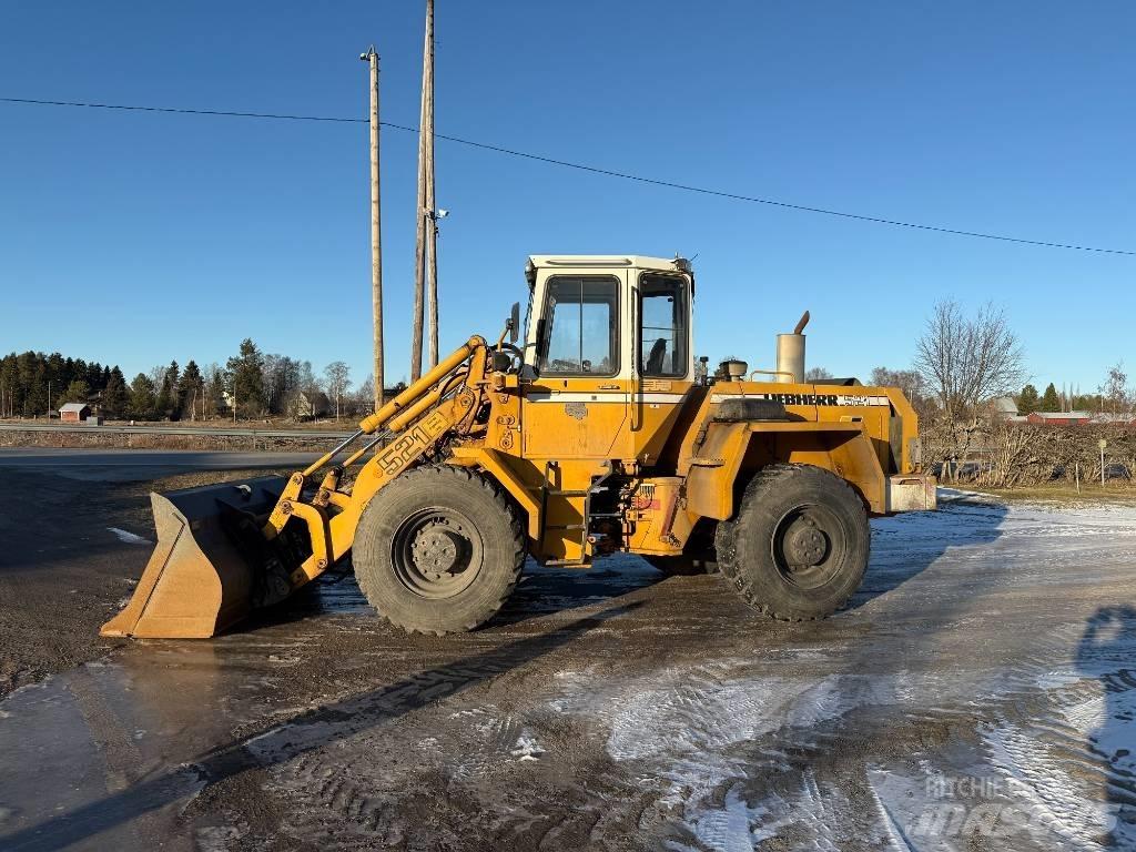 Liebherr 521 Gumikerekes homlokrakodók